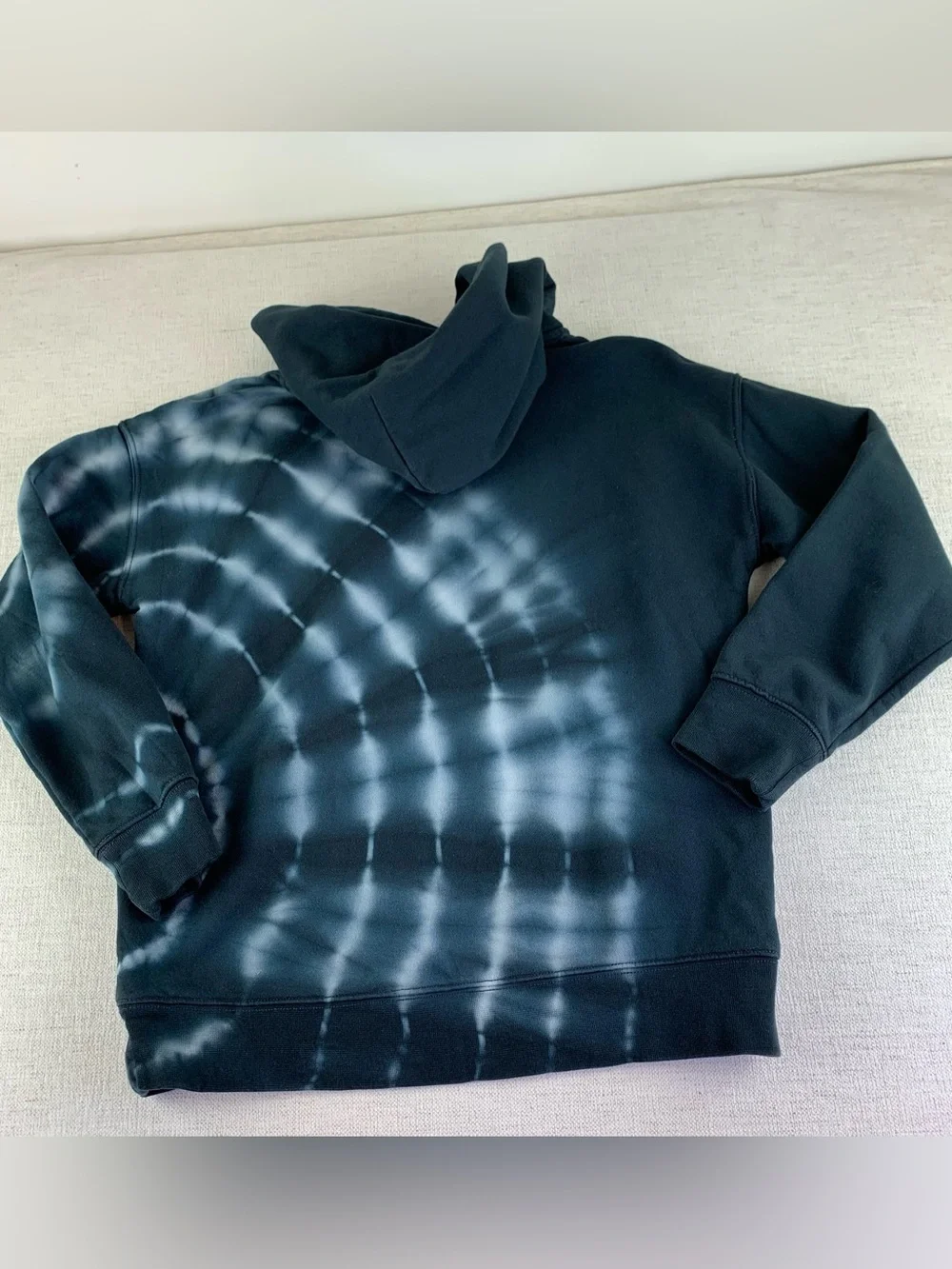GAP teen size 10 Black and White Tie-Dye Pullover Hoodie long sleeve
